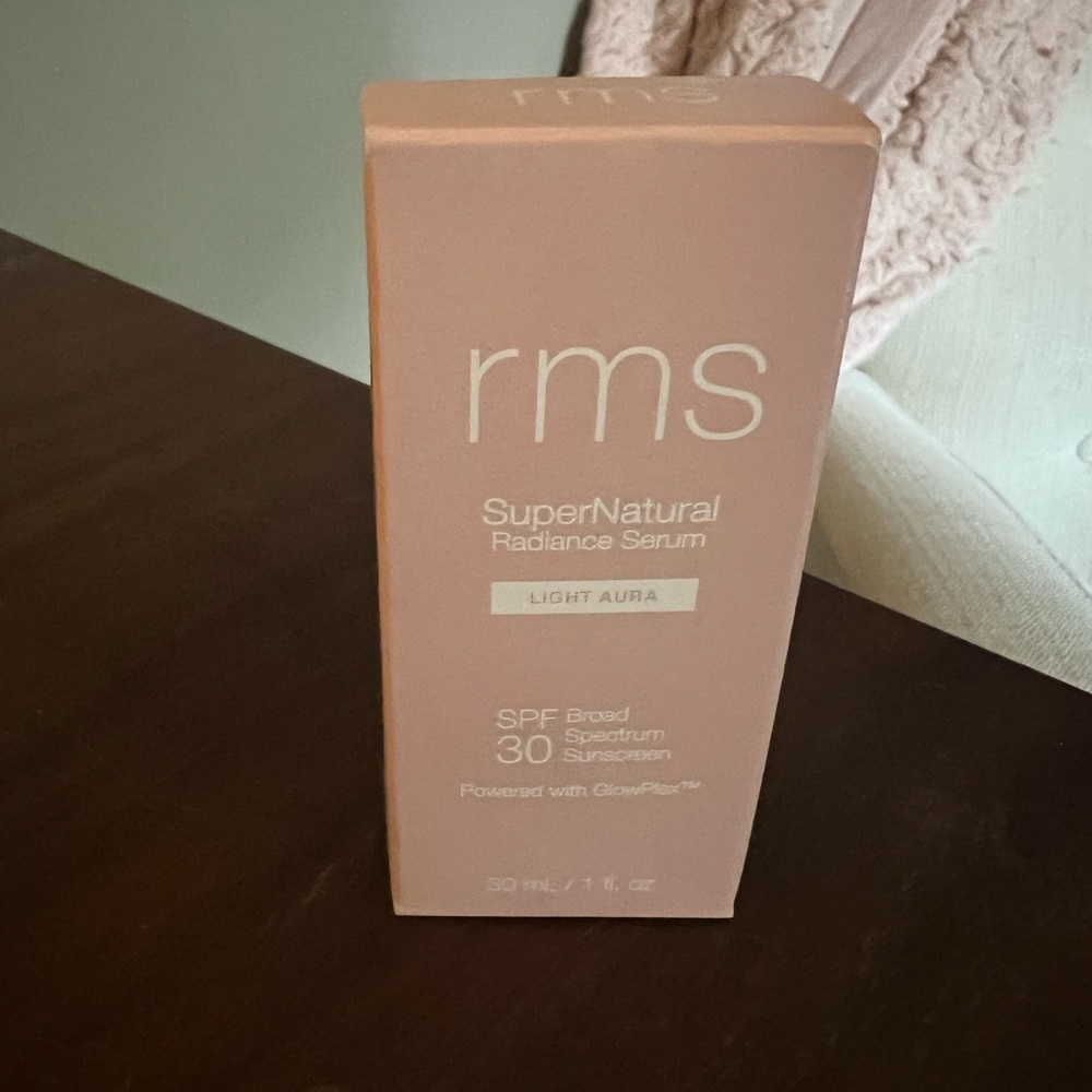 RMS Beauty Supernatural Radiance Serum SPF 30 light aura